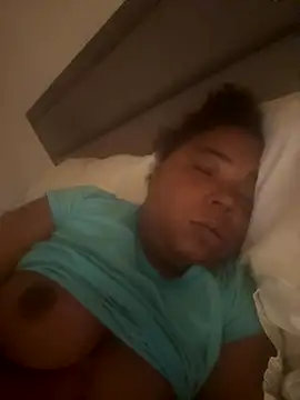 Snapshot of JCCaramelbarbie1 chatting on 11.08.25 JCCaramelbarbie1 online show from 11.08.25