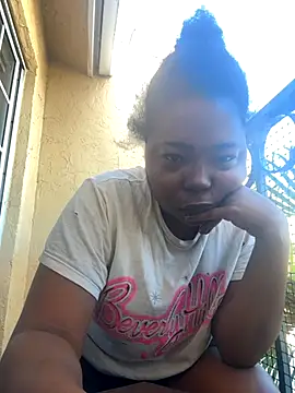 Snapshot of JCCaramelbarbie1 chatting on 11.21.25 JCCaramelbarbie1 online show from 11.21.25