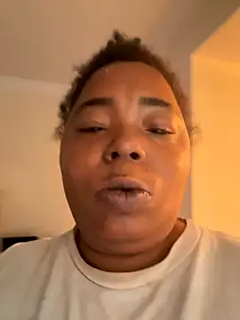 Snapshot of JCCaramelbarbie1 chatting on 11.24.25 JCCaramelbarbie1 online show from 11.24.25