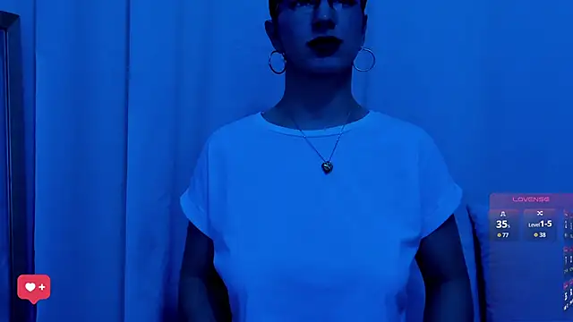 Snapshot of _AllisonSweet_ chatting on 11.12.25 AllisonSweet online show from 11.12.25