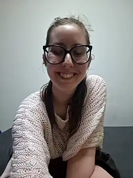 Snapshot of Sarah459 chatting on 01.07.25 Sarah459 online show from 01.07.25