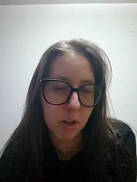 Snapshot of Sarah459 chatting on 09.24.25 Sarah459 online show from 09.24.25