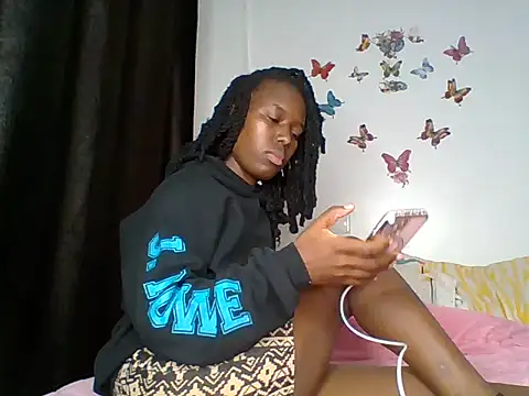Snapshot of Oliviia_ chatting on 10.03.25 Oliviia  online show from 10.03.25