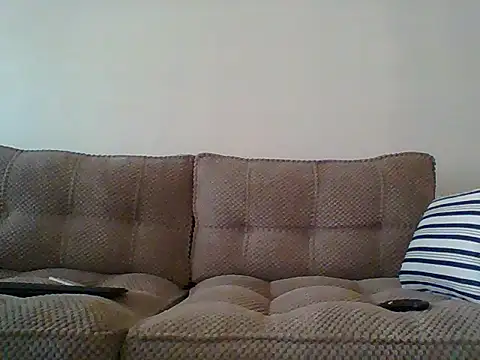 Snapshot of Oliviia_ chatting on 10.20.25 Oliviia  online show from 10.20.25