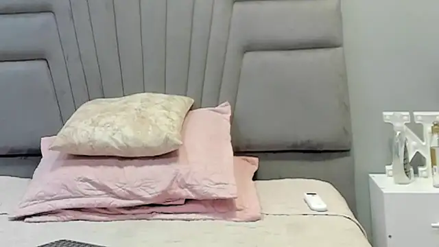 Snapshot of angel_adamx chatting on 11.08.25 angel adamx online show from 11.08.25