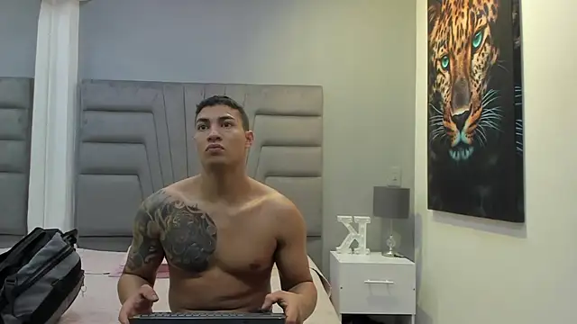 Snapshot of angel_adamx chatting on 11.12.25 angel adamx online show from 11.12.25