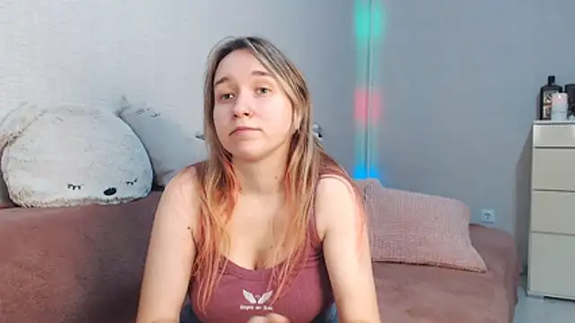 Snapshot of lovely_hayley chatting on 12.19.25 lovely hayley online show from 12.19.25