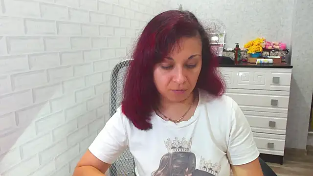 Snapshot of TeasyLana chatting on 12.05.24 TeasyLana online show from 12.05.24