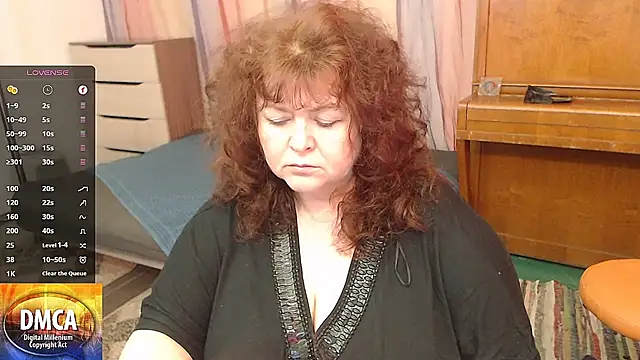 Snapshot of RoseRed69 chatting on 02.07.25 RoseRed69 online show from 02.07.25