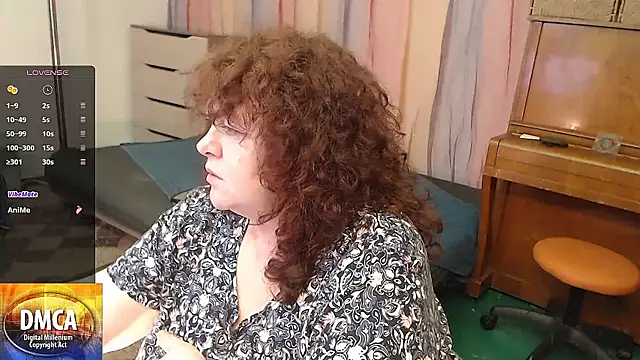 Snapshot of RoseRed69 chatting on 02.17.25 RoseRed69 online show from 02.17.25