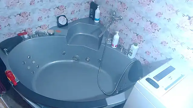 Snapshot of RoseRed69 chatting on 02.27.25 RoseRed69 online show from 02.27.25