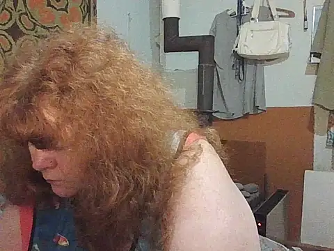 Snapshot of RoseRed69 chatting on 09.29.25 RoseRed69 online show from 09.29.25