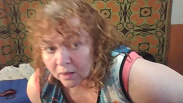 Snapshot of RoseRed69 chatting on 10.07.25 RoseRed69 online show from 10.07.25