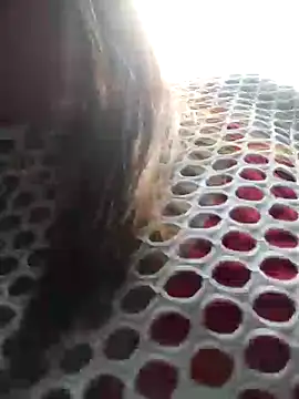 caro sweett online show from 02.05.25