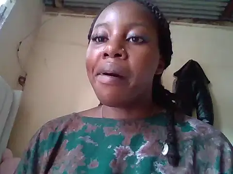 Queen loveer online show from 11.23.25