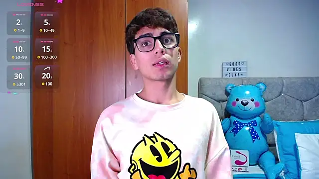 OwenBluee online show from 01.17.25