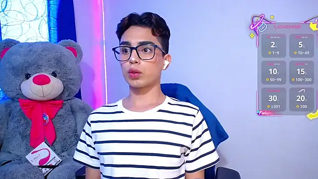 OwenBluee online show from 04.23.26