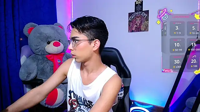 OwenBluee online show from 06.20.26
