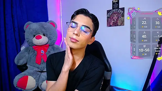 OwenBluee online show from 06.21.26