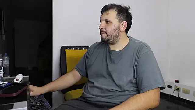 zekefotoslive online show from 03.10.26