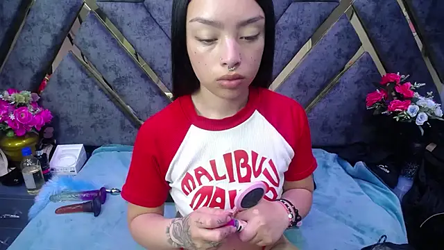 Sofia Mirandaa18 online show from 04.24.26