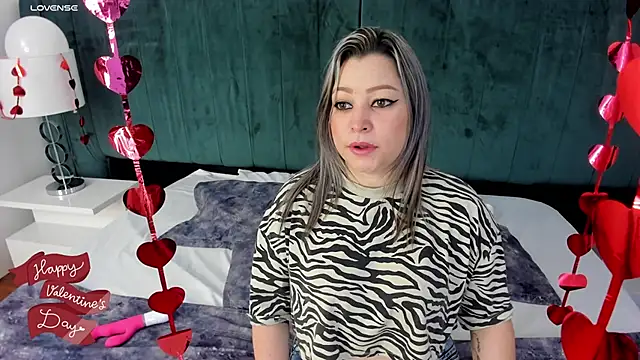 PandoraB  online show from 02.17.25