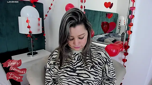 PandoraB  online show from 02.17.25