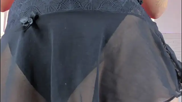 Snapshot of mia_six66 chatting on 02.05.25 mia six66 online show from 02.05.25