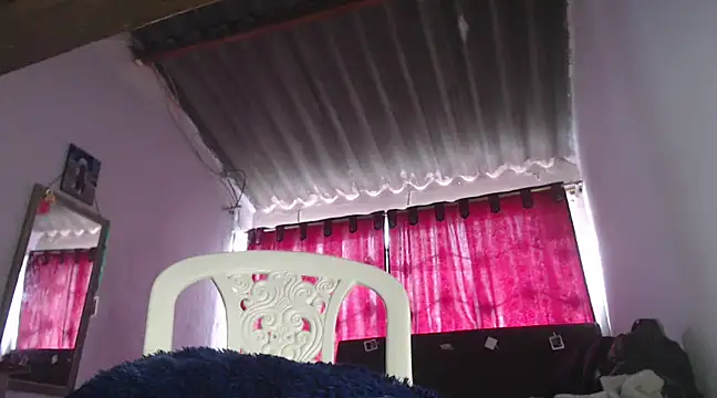 Zafiro subversiva online show from 02.17.25