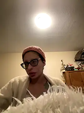 myloveforyouu online show from 12.15.25