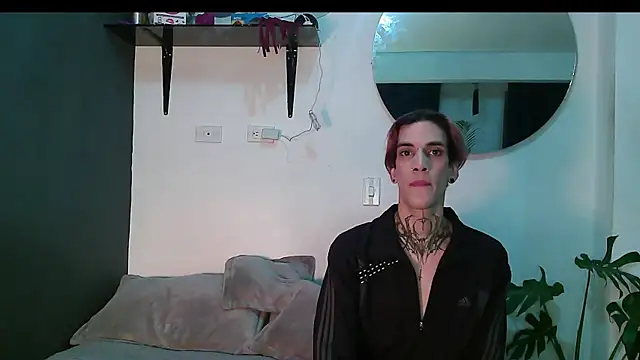 Snapshot of Dan_Yagami chatting on 01.25.25 Dan Yagami online show from 01.25.25