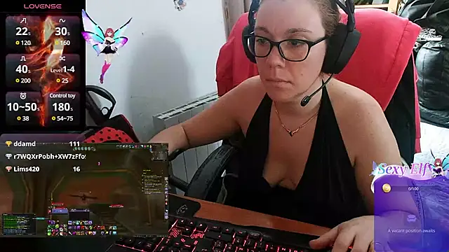 Snapshot of lili-hot-77 chatting on 02.12.25 lili-hot-77 online show from 02.12.25