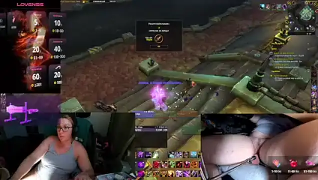 Snapshot of lili-hot-77 chatting on 09.17.25 lili-hot-77 online show from 09.17.25