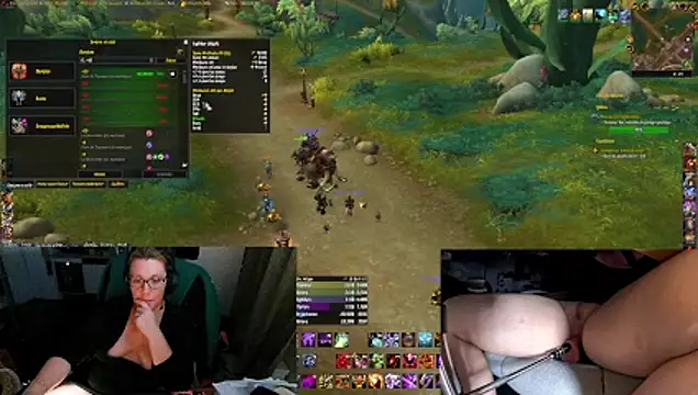 Snapshot of lili-hot-77 chatting on 09.24.25 lili-hot-77 online show from 09.24.25