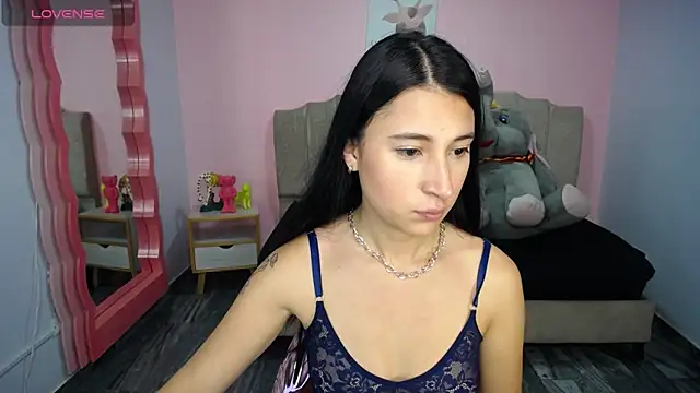 lizzyluk ch online show from 02.17.25