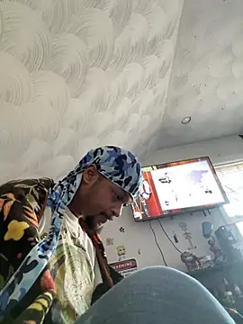 Snapshot of rayyymack chatting on 12.19.24 rayyymack online show from 12.19.24