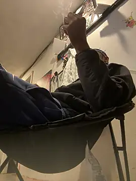 Snapshot of rayyymack chatting on 01.01.25 rayyymack online show from 01.01.25