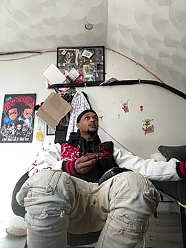 Snapshot of rayyymack chatting on 01.08.25 rayyymack online show from 01.08.25