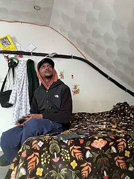 Snapshot of rayyymack chatting on 02.06.25 rayyymack online show from 02.06.25