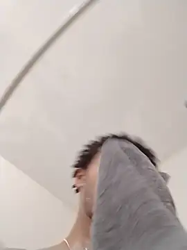 Snapshot of rayyymack chatting on 09.18.25 rayyymack online show from 09.18.25