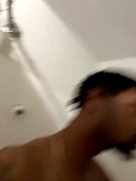 Snapshot of rayyymack chatting on 09.29.25 rayyymack online show from 09.29.25