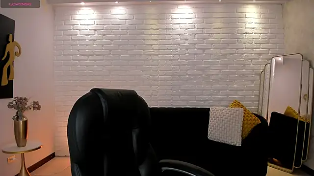 ValeriaRiveraX online show from 11.02.25