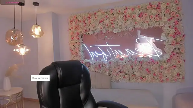 ArianaDumont online show from 05.02.26