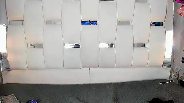 Michellespencer online show from 03.04.25