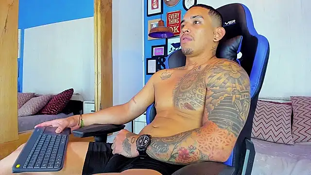 Damian09  online show from 03.15.25