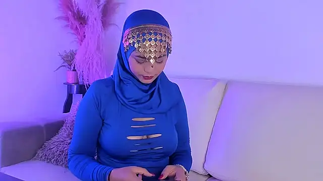 azzahara069 online show from 12.22.25