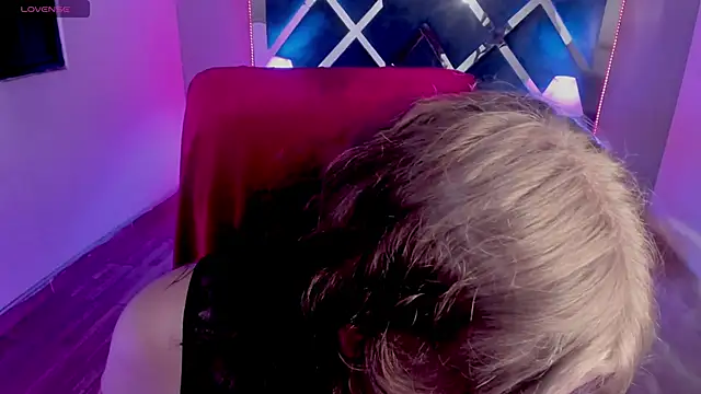 Sabrina scarlett online show from 03.08.25