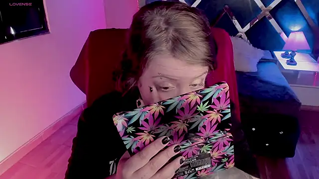 Sabrina scarlett online show from 03.14.25