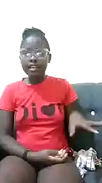 Snapshot of Sweetcecie01 chatting on 03.08.25 Sweetcecie01 online show from 03.08.25