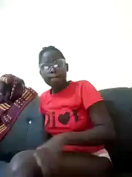 Snapshot of Sweetcecie01 chatting on 03.20.25 Sweetcecie01 online show from 03.20.25